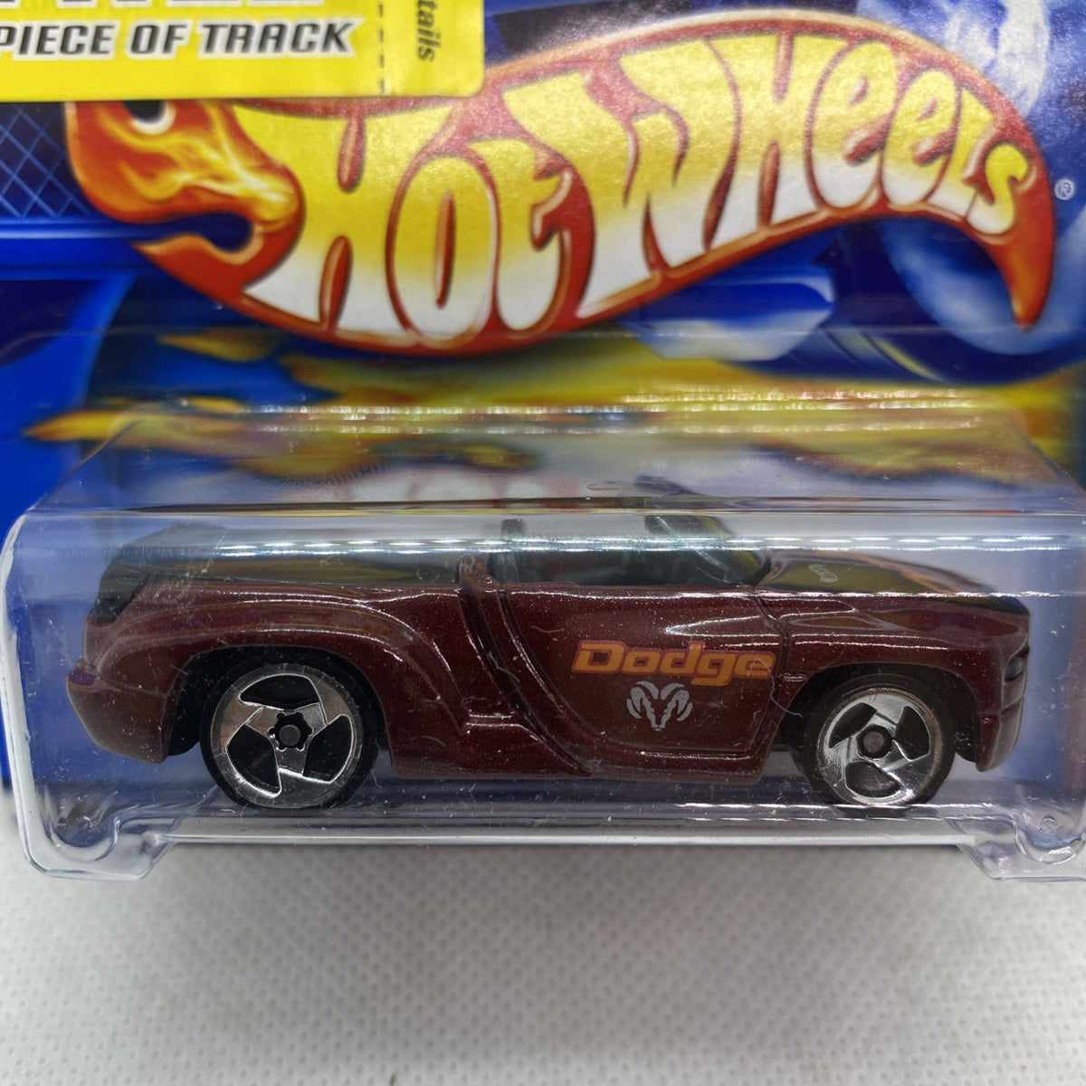 Hot Wheels Dodge Sidewinder 2001 #088 die-cast car in clear blister, close-up