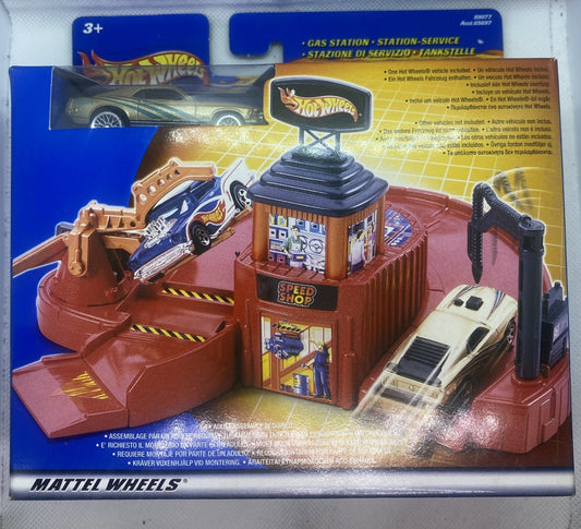 Hot Wheels vintage gas station playset in retail box with car and accessories