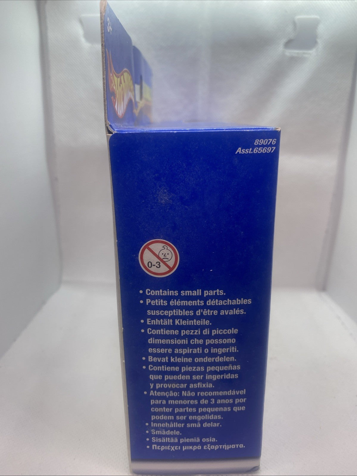 Hot Wheels playset box back panel with 0-3 years warning and small parts note