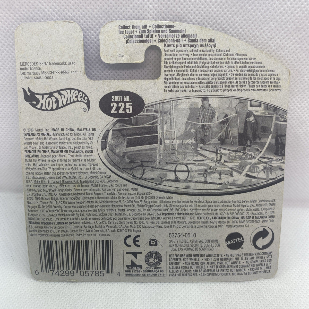 Hot Wheels Mercedes-Benz SLK 2001 card back with 225 and barcode