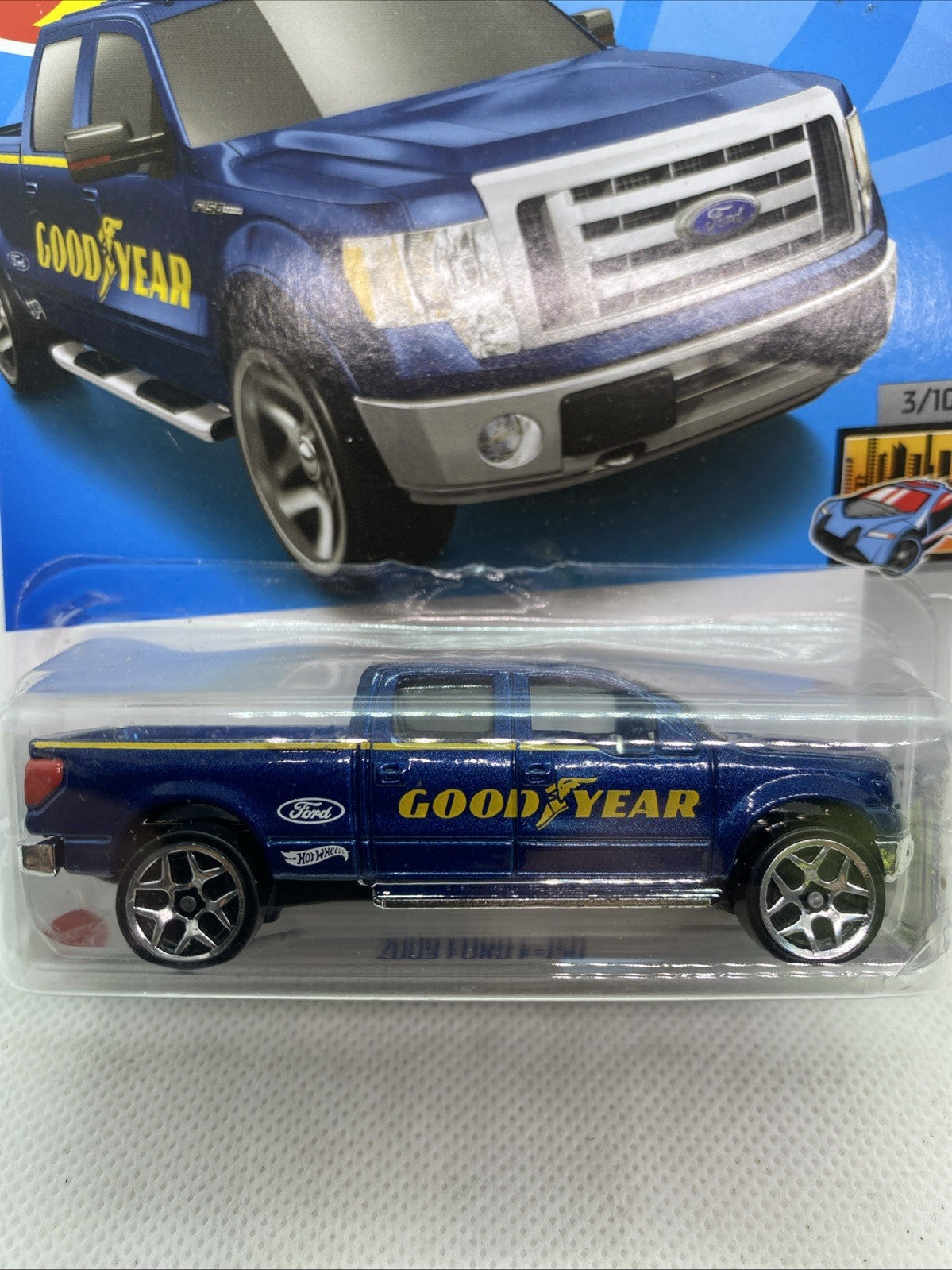 Hot Wheels HW Metro 2009 Ford F-150 die-cast truck close-up in clear blister