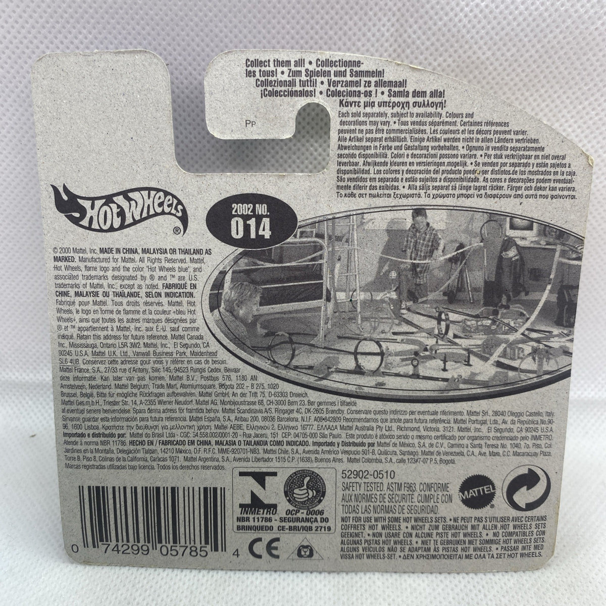 Hot Wheels collectible car back card with product info, sealed in blister